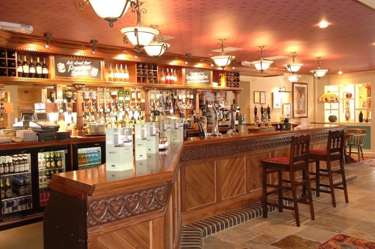 Newmarket Inn Луис Екстериор снимка